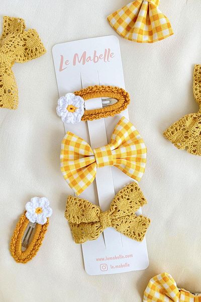 Le Mabelle Mustard Knitted Flower 3-Piece Buckle Set