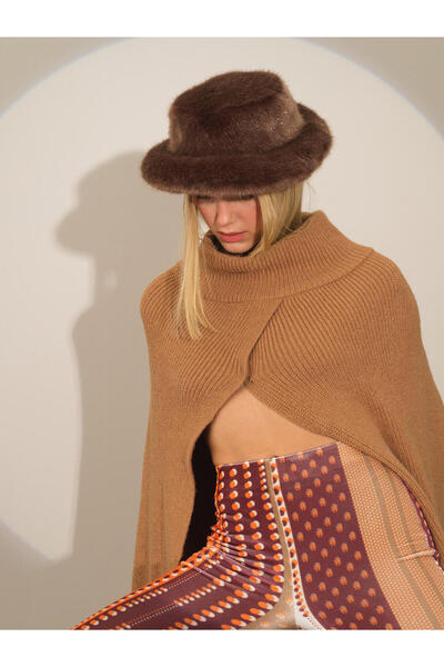 Xint Kadın Camel Regular Fit Triko Yün Pelerin
