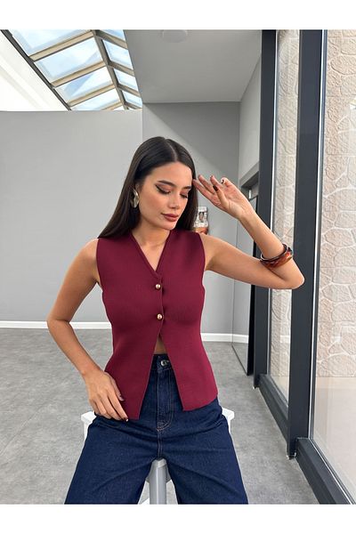 ESRAHELVACI V-Neck Gold Buttoned Knitwear Vest