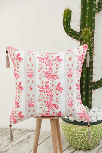 Aisha's Design Soft Red Striped Throw Pillow - Tassel and Bead Detail, Motif, 45X45 Cm, K-406