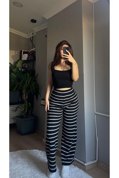 Lusenta Pantaloni de tricotaj alb-negru