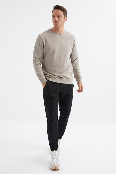 TOMMY LIFE Ανδρικό φούτερ σε σκούρο μπεζ Basic O Neck Comfortable Form - 88053