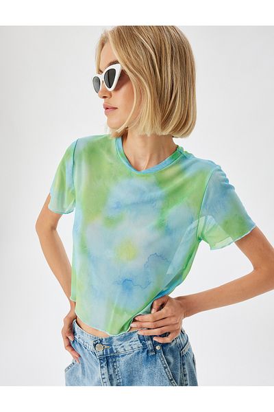 Koton T-Shirt mit Rundhalsausschnitt und kurzen Ärmeln und Batikmuster