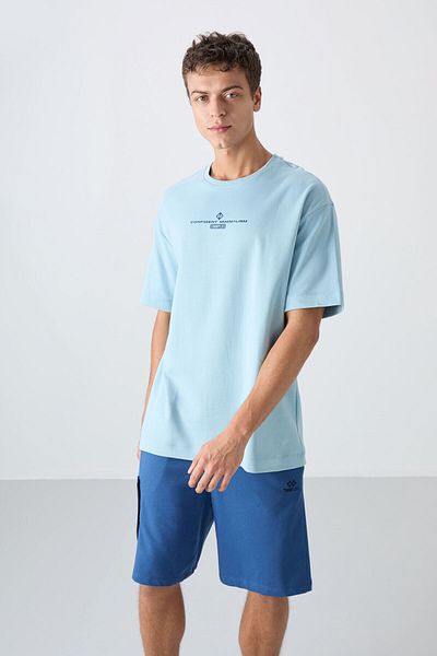 TOMMY LIFE Ανδρικό μπλουζάκι από γαλάζιο βαμβακερό χοντρό μαλακό ανάγλυφο με στάμπα μεγάλου μεγέθους - 88321