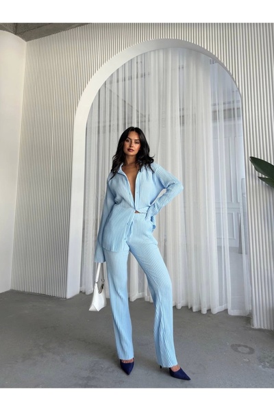 ayakuydur Kadın Açık Mavi Düğmeli Takım