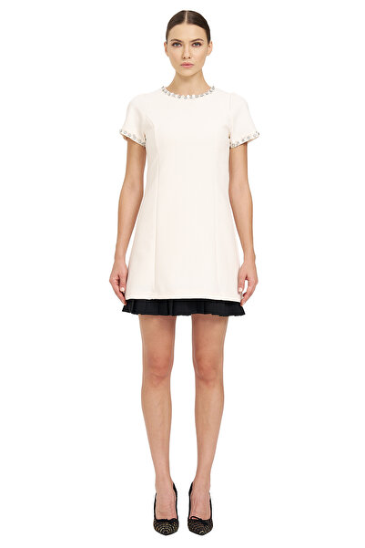 UTOPIAN Sıfır Yaka Taş Detaylı Mini Elbise