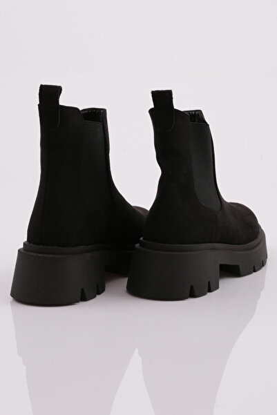 DGN Dámské krátké kozačky se silnou podrážkou Černý semiš 617103138