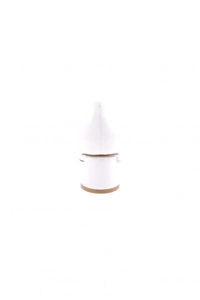 DGN Kadın Metal Aksesuarlı Sivri Burun Kalın Kısa Topuklu Ayakkabı Beyaz Mat 54312821