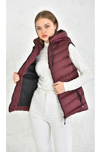 Ayşo Women's Burgundy Detachable Zippered Hood Puffer Vest