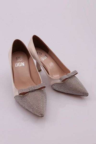 DGN Pantofi cu toc de damă cu panglică cu pietre în față din satin bej 9362621