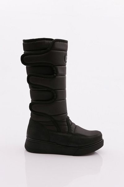 DGN Μαύρα γυναικεία μποτάκια με λεπτομέρεια Velcro στο πλάι - 31343224