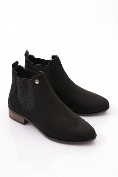 DGN 5500 Model Women's Black Suede Boots - Classic Design