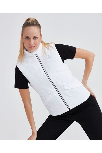 SKECHERS Women's Outerwear Cream Wheel with Noise S 232039 -100