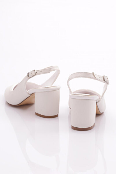 DGN Kadın Arkası Açık Sivri Burun Topuklu Ayakkabı Beyaz Beyaz Rugan 217112621