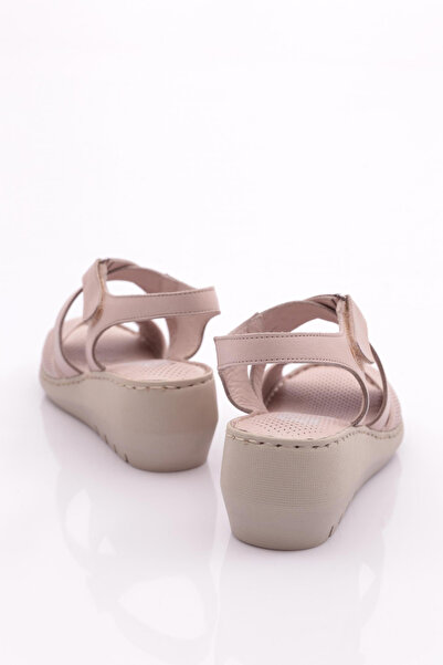 DGN Model 1005 dámské sandály s tlustým podpatkem a suchým zipem