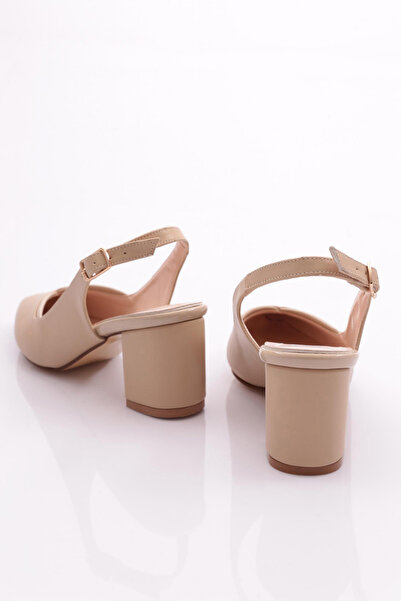 DGN Kadın Arkası Açık Sivri Burun Topuklu Ayakkabı Bej Bej Rugan 217112621