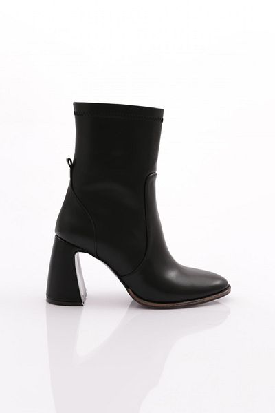 DGN Black Women's Heeled Boots - 91793236