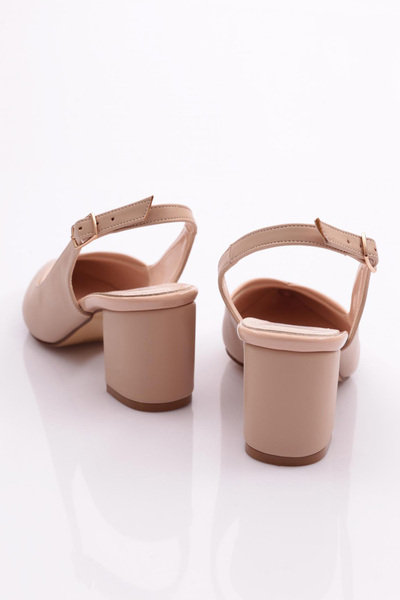 DGN Kadın Arkası Açık Sivri Burun Topuklu Ayakkabı Nude Nude Rugan 217112621