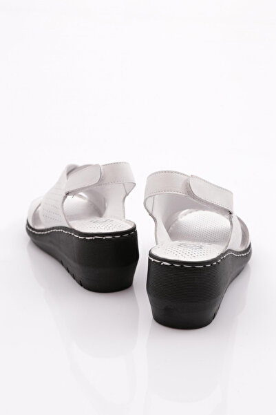 DGN White Genuine Leather Thick Heeled Sandals - Perforated 211135106
