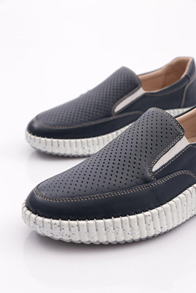 DGN P60 Women's Comfort Shoes