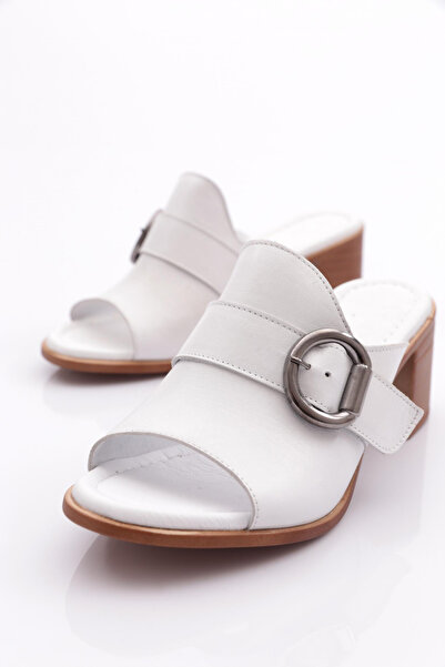 DGN 2050 Women's Heeled Slippers