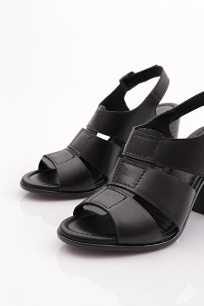 DGN 1400 Kadin Topuklu Sandalet