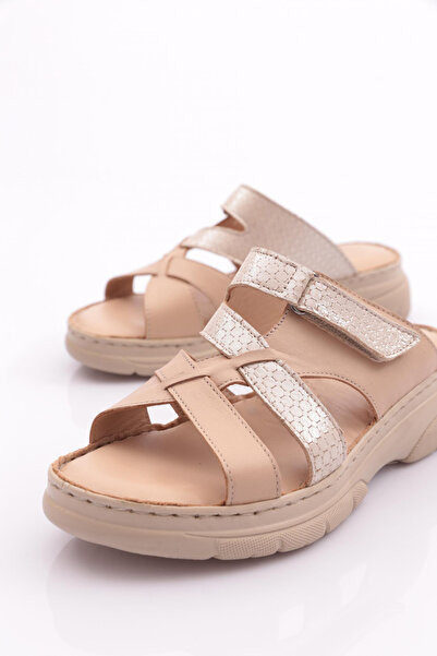 DGN 335 Women's Velcro Slippers