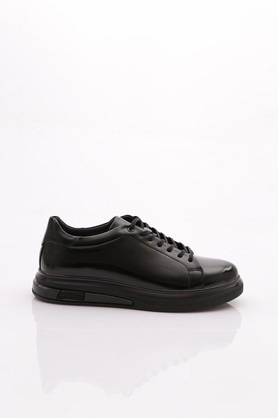 DGN 2208 Men's Lace-Up Sneakers
