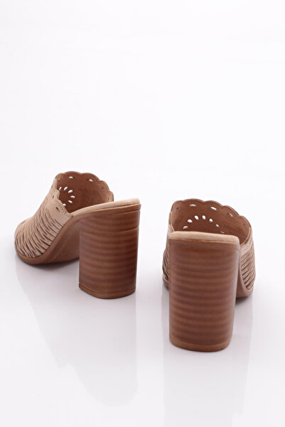 DGN 2200 Women's Slippers