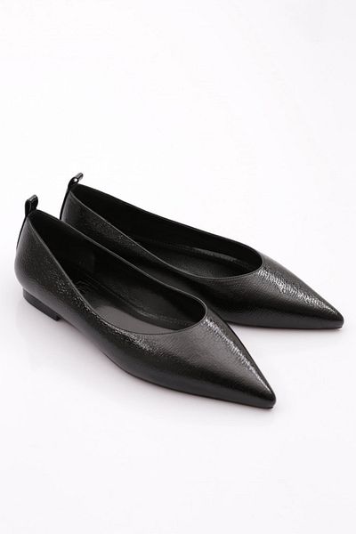 DGN Black Pointed Toe Women's Ballerinas - Toro 2773557