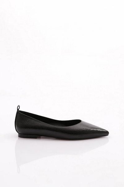 DGN Black Pointed Toe Women's Ballerinas - Toro 2773557