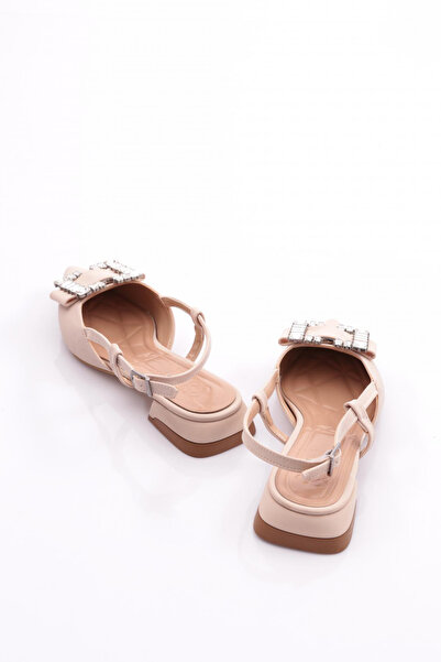 DGN Dgnkadın Kare Taş Süslemeli Sandalet Bej Nubuk 1213378