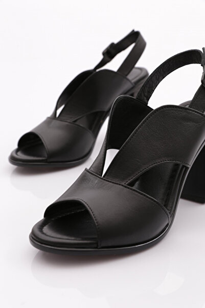 DGN Black Genuine Leather Women's Heeled Sandals - 261135108