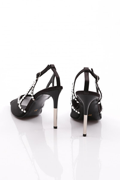 DGN Kadın Metal Aksesuar Işli Topuklu Abiye Ayakkabı Siyah Saten 101243557