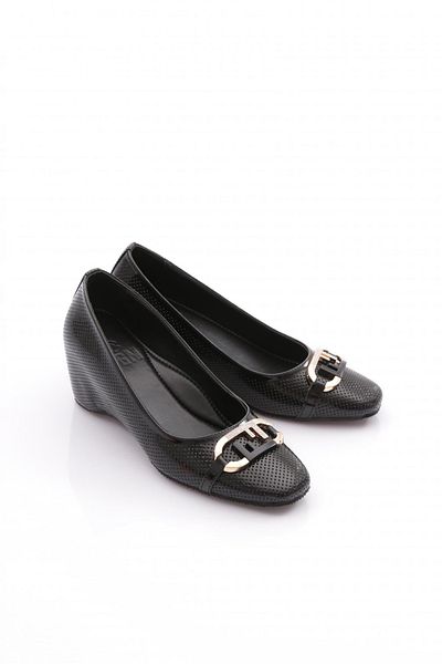 DGN Women's Metal Accessory Wedge Heeled Shoes Black 354753539