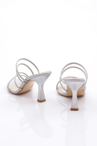 DGN 905 Papuci de damă cu dungi cu toc