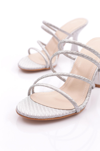 DGN 905 Papuci de damă cu dungi cu toc