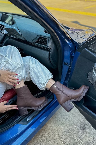 SHOEBELLAS Cizme de damă Luke Bitter Brown din piele cu fermoar