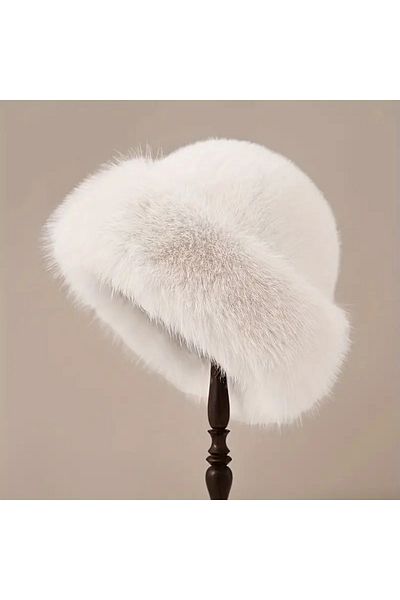 FELLMENS Ecru Faux Fur Plush Heart Women's Hat