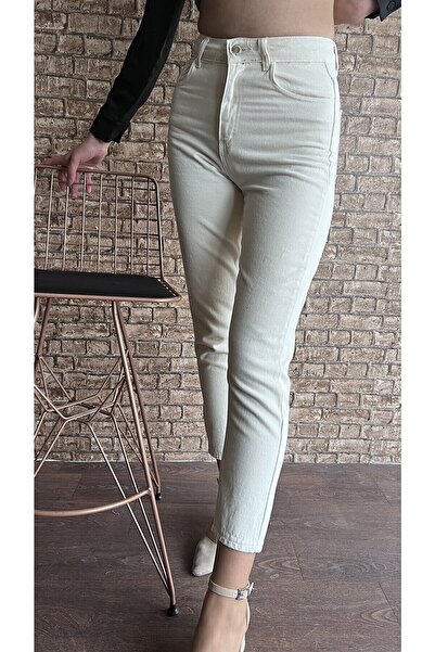 MAKRAS EXCLUSIVE بنطلون جينز نسائي A111888 بلون بيج مع تفاصيل الأزرار وخصر مر...