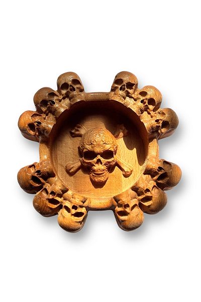 wood and craft Skull Ashtray - Three-Dimensional Embroidered Wood Beech