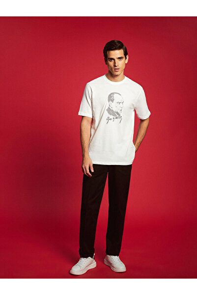 LC Waikiki Ανδρικό μπλουζάκι Lcwk Crew με κοντό μανίκι Ataturk με στάμπα από χτενισμένο βαμβάκι