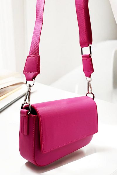 tusah Crossbody Baguette Bag with Strap Cover