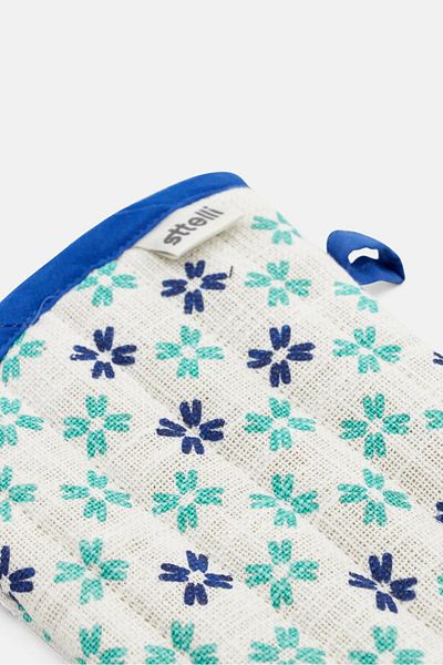 Sttelli Floral Print Oven Mitt, Off White