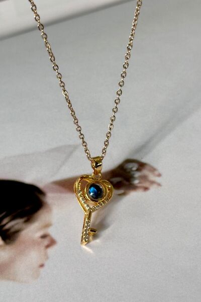 Trendy Butik الصلب أنا أحبك في 100 لغة القلب مفتاح قلادة