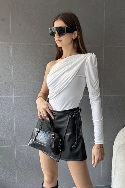 bacc Pantaloni scurți din piele cu șnur negru pentru femei Fusta Bcdf- 243501