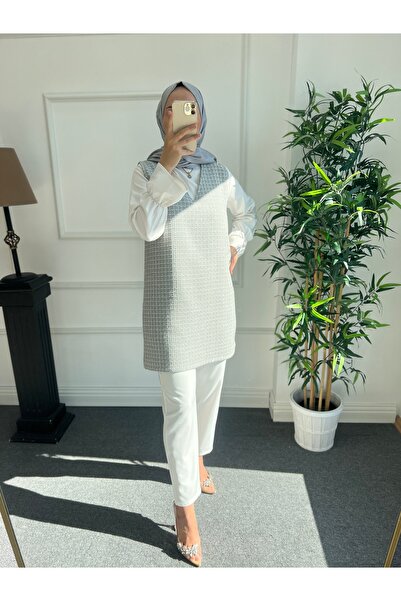 Nisa Nalbantoğlu Gray Glittered Tweed Hijab Sweater