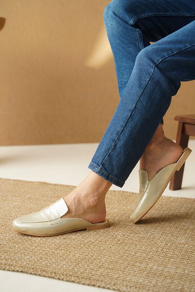 Taran Luna Ballerinas - Women's Flat Sole and Closed Toe Slippers