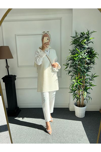 Nisa Nalbantoğlu Ecru Glitter Tweed Hijab Sweater