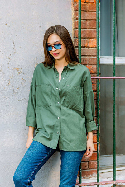 Maule Πράσινο 100% βαμβακερό γκαμπαρντίνα με διπλή τσέπη Γυναικείο οβάλ πουκάμισο εκτός ώμου @livorno